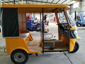 Suministro Directo de Fábrica, Auto Rickshaw Eléctrico de 2 Filas, 2000W, <span class=keywords><strong>Taxi</strong></span> Eléctrico de 3 Ruedas con Toldo para Lluvia, para el Mercado de África e India - Product Image 4