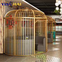 Paravent de séparation en acier inoxydable doré découpé au laser, de style moderne et luxueux, en forme de grande cage à oiseaux, pour projets de restaurants et jardins extérieurs (OEM)