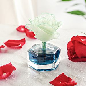 Alta qualità 58ml <span class=keywords><strong>casa</strong></span> <span class=keywords><strong>deodorante</strong></span> rosa a forma di fiore di vetro Aroma di profumo profumo di forma di fiore diffusore aromaterapia - Product Image 4