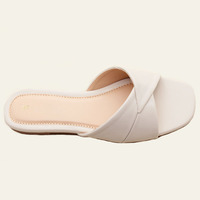 Nouvelles pantoufles d'été pour femmes, bout ouvert, tête ronde, chaussures plates décontractées 2025, semelle souple extérieure, chaussures d'artisanat antidérapantes