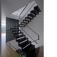 Escalier droit en bois trempé sur mesure avec poutre en acier pour villa et bâtiment commercial