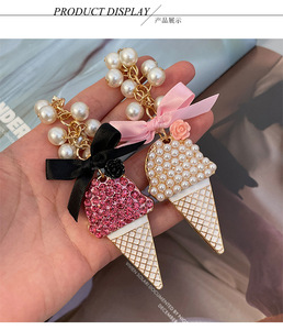 Porte-clés crème glacée style coréen avec chaîne de perles, strass brillants, breloque de sac en métal, pendentif mignon pour clés de voiture, cadeaux en gros - Product Image 6
