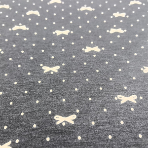 Fabricant de gros tricot 95% fibre de <span class=keywords><strong>viscose</strong></span> 5% <span class=keywords><strong>tissu</strong></span> spandex bowknot <span class=keywords><strong>imprimé</strong></span> <span class=keywords><strong>tissu</strong></span> <span class=keywords><strong>jersey</strong></span> simple pour bébé t-shirt vêtements - Product Image 5