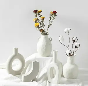 Creative white vase en verre vietnam ceramic vase with holes