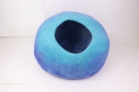 Niche pour chat Samyak XL en feutre, en laine mérinos, avec motif visage de chat, bleu dégradé rayé, pour intérieur, amovible, lavable, écologique