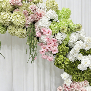Arco de Flores Artificiales Moderno y Realista, Hecho a Mano con Seda Verde y Rosa, Personalizable, Resistente al Agua, para Decoración de Bodas - Product Image 4