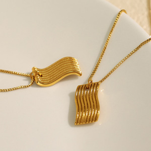 Collar con colgante geométrico a rayas, cadena de clavícula dorada de acero inoxidable para mujer, regalo, joyería XL317 - Product Image 2