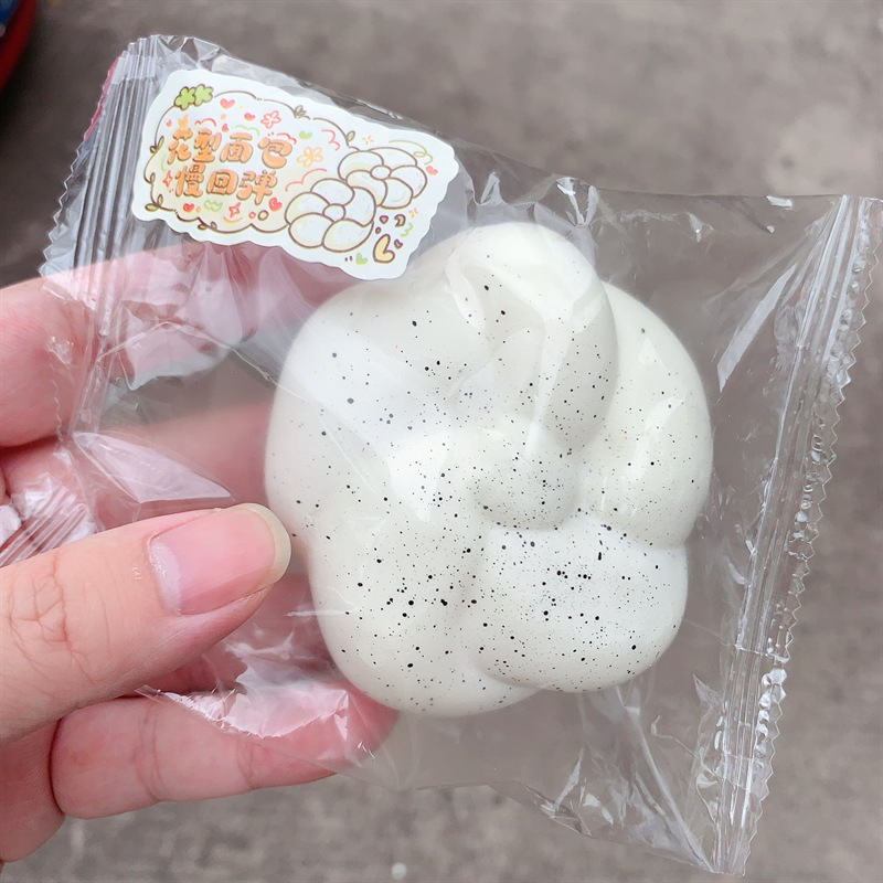 Flower bread-white