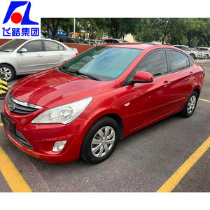 En <span class=keywords><strong>2012</strong></span>, el <span class=keywords><strong>Hyundai</strong></span> Renata, sedán de cuatro puertas y cinco plazas, motor automático de 1.4 litros y tracción en dos ruedas. - Product Image 2