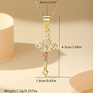 Colar Crucifixo Banhado a Ouro Tricolor de Cobre com Pingente Cruz de Jesus São Bento Presente Religioso Joia de Fé para Homens e Mulheres - Product Image 2