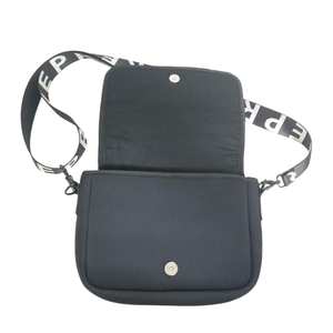 กระเป๋าสะพายพาดลำตัวทำจากนีโอพรีนน่ารักว่างเปล่าแฟชั่นสไตล์ใหม่ออกแบบได้ตามต้องการ - Product Image 4