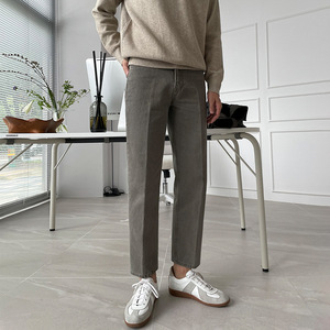 Jean en denim pour homme, teint à effet voile, à couleurs superposées translucides, coupe droite, style artistique, vente en gros - Product Image 2