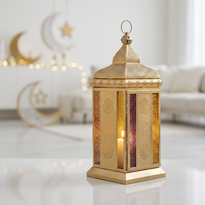 Lanterne à bougie marocaine en verre coloré et métal doré pour la décoration de la maison et des mariages du Ramadan 2027 - Product Image 2