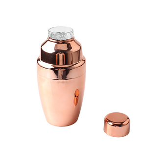 Shaker à cocktails en plastique de 6 oz avec couvercle et passoire, shaker à cocktails promotionnel de couleur métallique, fabriqué au Vietnam - Product Image 4