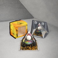 Pyramides d'orgonite de boule de cristal avec tour de guérison d'énergie de richesse de pierre précieuse de citrine pour des entrepreneurs