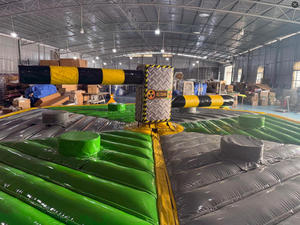Grand jeu <span class=keywords><strong>gonflable</strong></span> de plein air pour divertissement, en promotion : Jeu <span class=keywords><strong>gonflable</strong></span> Wipeout, idéal pour les événements de carnaval - Product Image 3