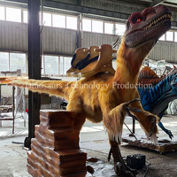 Raptor animatronique à plumes pour parc d'attractions intérieur à vendre, équipement de manège sur le thème des dinosaures pour divertissement intérieur