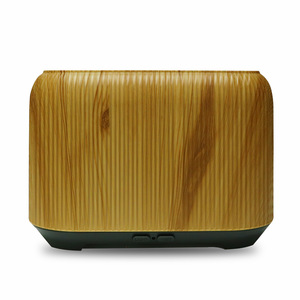 เครื่องกระจายกลิ่นหอม 3 มิติ รูปทรงเปลวไฟ 150 มล. ดีไซน์แนวตั้งสร้างสรรค์ ไฟหลากสีแบบ USB เครื่องเพิ่มความชื้นขนาดเล็ก เงียบ ใช้คลื่นอัลตราโซนิก ลายไม้ - Product Image 5