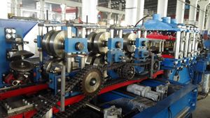 Máquina de rollo de purina automática, máquina de <span class=keywords><strong>formaci</strong></span>ón de rollos de acero - Product Image 2