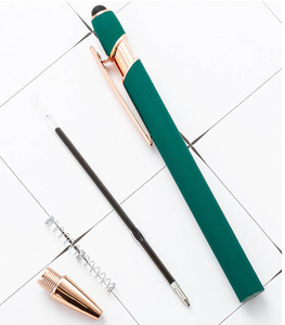 Stylo à bille en métal durable avec pointe tactile en caoutchouc souple, cadeaux de bienvenue, activités promotionnelles, logo personnalisé, sérigraphie bleu noir - Product Image 5