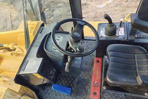 Chargeur sur pneus CLG856 utilisé pour 856 100% Ready Cummins Engine Hengli Pump 7 tonnes de charge nominale Équipement de construction à faibles heures - Product Image 5