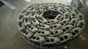 Catena di Trasmissione per Escavatore PC200-<span class=keywords><strong>7</strong></span> PC210-<span class=keywords><strong>7</strong></span> 220-<span class=keywords><strong>7</strong></span> per 45 47 49 Sezioni - Product Image 5