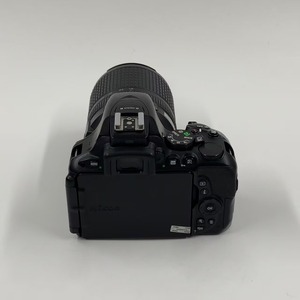 Cámara DSLR <span class=keywords><strong>D5500</strong></span> Usada al por Mayor, Kit de Lente VR de 18-140 mm, Pantalla Táctil de 24.2MP, WiFi, Cámara Reacondicionada de Calidad Premium para Reventa - Product Image 4