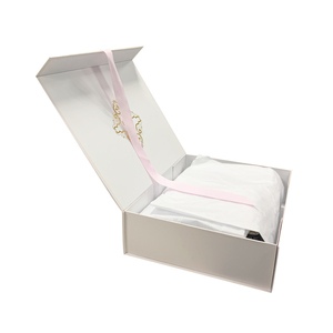 Caja de regalo plegable magnética de encargo de la ropa de la cartulina del papel blanco grande de lujo que empaqueta con la <span class=keywords><strong>cin</strong></span> - Product Image 4