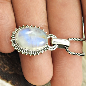 Pierre précieuse de guérison Pierre de lune arc-en-ciel naturelle Pendentif pierre précieuse Bijoux en argent sterling 925 Fournisseur en gros Pendentifs en argent OEM - Product Image 3