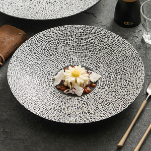 Vajilla de Porcelana con Diseño de Cuadrícula, Plato de Servir Redondo con Esmalte Negro, Apto para Lavavajillas y Microondas, para Uso en el Hogar y Hoteles, Cocina Francesa - Product Image 1