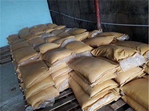 Khô Bia Dư Cực-Bia Hạt Cao Protein Thức Ăn Lớp Cám Lúa Mì Cho Lợn Gia Súc Cá Con Chó Con Ngựa Trong Túi Bao Bì - Product Image 6