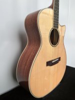 Stage Performance Glossy Acoustic Guitar Spruce Top Mahogany Plywood Natural Finish