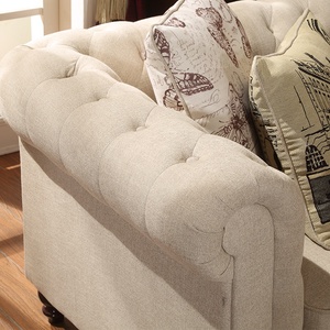 <span class=keywords><strong>Divano</strong></span> Chesterfield Tradizionale a Tre Posti con Struttura in Legno Massello per Set di Arredamento Soggiorno Villa - Product Image 4
