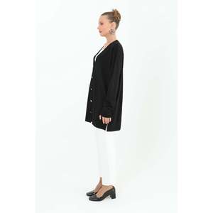 Túnica Básica Negra con Estampado Floral para Mujer, Marca Puane, Cómoda para Uso Diario, Manga Larga, Cuello Redondo, Estilo Casual - Product Image 2
