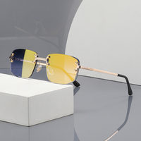 Lunettes de soleil carrées avec protection UV400, verres PC à simple revêtement, monture métallique sans bordure, pour unisexe, usage extérieur et quotidien