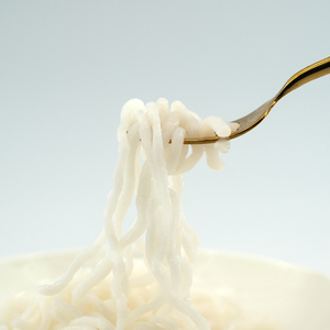 Noodles Udon di Konjac ad Alto Contenuto di Fibre e Basso Contenuto Calorico, Senza Glutine, Alternativa ai Pasti Tradizionali - Product Image 2