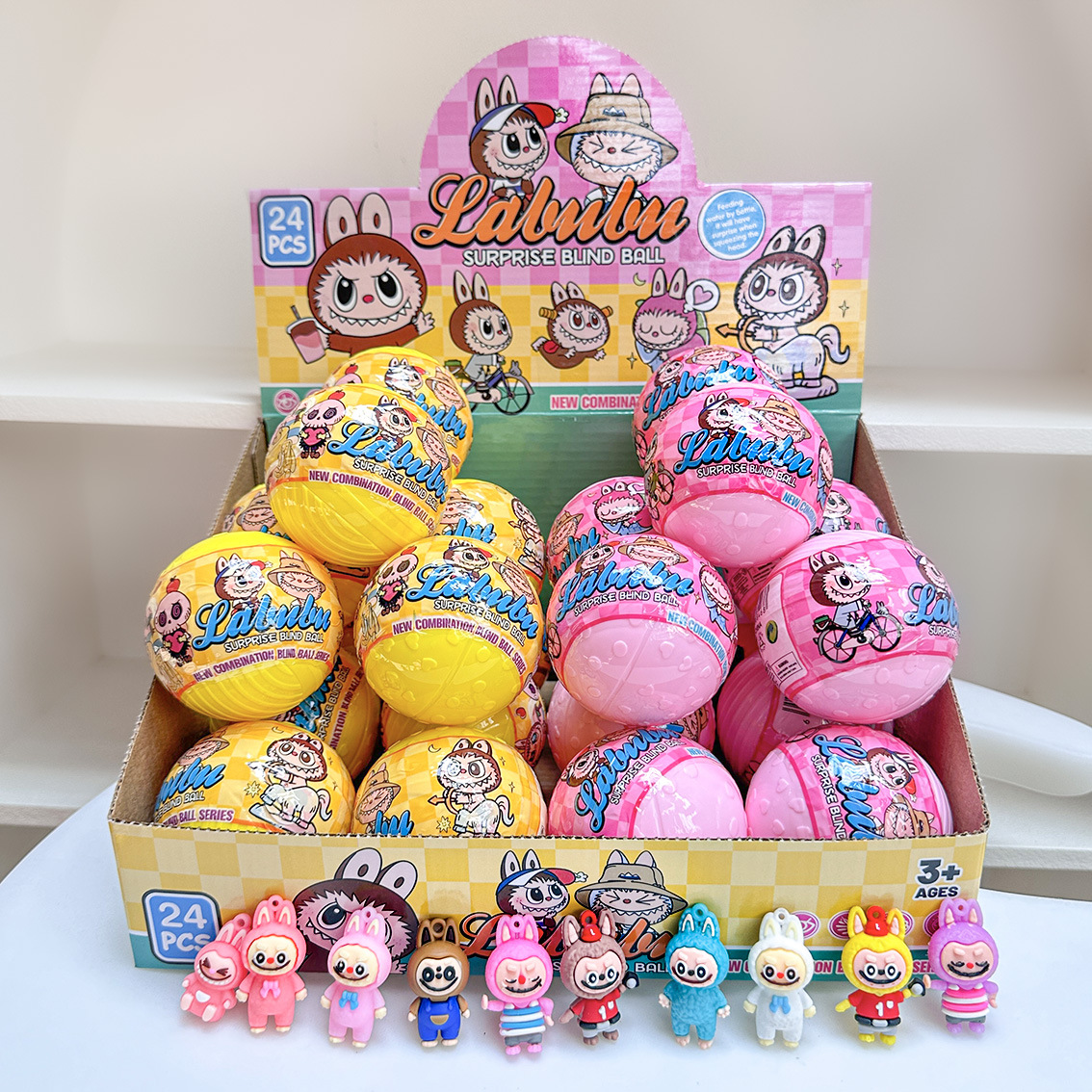 LABUBU MINI Colorful Party gashapon ラブブ 51otB2urzKL._UF350,350_QL80_.jpg