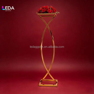 LEDA Centre de table de mariage de luxe couleur or en forme de S, décoratif pour les fêtes d'anniversaire et les événements de mariage - Product Image 1