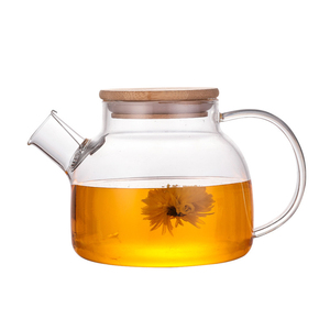 Teiera in vetro borosilicato resistente al calore all'ingrosso con coperchio e manico in bambù - Product Image 1