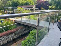 Rampe en verre pour terrasse extérieure, clôture en verre pour patio, système résistant aux intempéries et antirouille