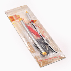 Nuovo Design Demon <span class=keywords><strong>Slayer</strong></span>: Kimetsu no Yaiba - Portachiavi Spada Anime in Lega di Zinco con Fodero Pop-up, Modello Rengoku Kyoujurou da 22 cm - Product Image 6