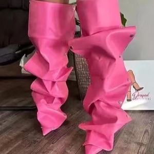 2024 bouton en métal épissé bottes en jean talons hauts chaussures à baril haut modèle bottes de mode - Product Image 4