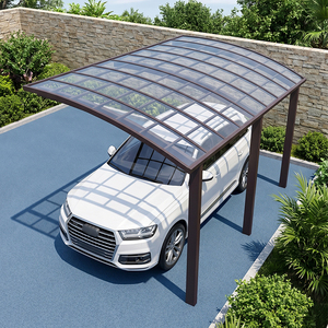Système de carport métallique robuste avec structure résistante au vent pour applications de stationnement commercial - Product Image 1