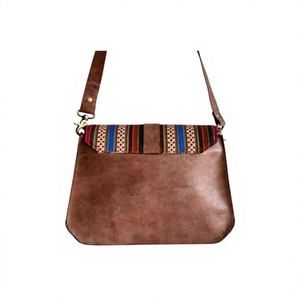Sac bandoulière bohème géométrique tissé, sac messager ethnique en cuir tissé, sac à l'épaule vintage, sac artisanal en cuir bohème pour femme - Product Image 4