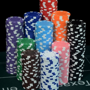 Keripik Poker Profesional Berwarna Kustom 11.5g dari Bahan Komposit Tanah Liat Bergaris untuk Kasino - Product Image 1
