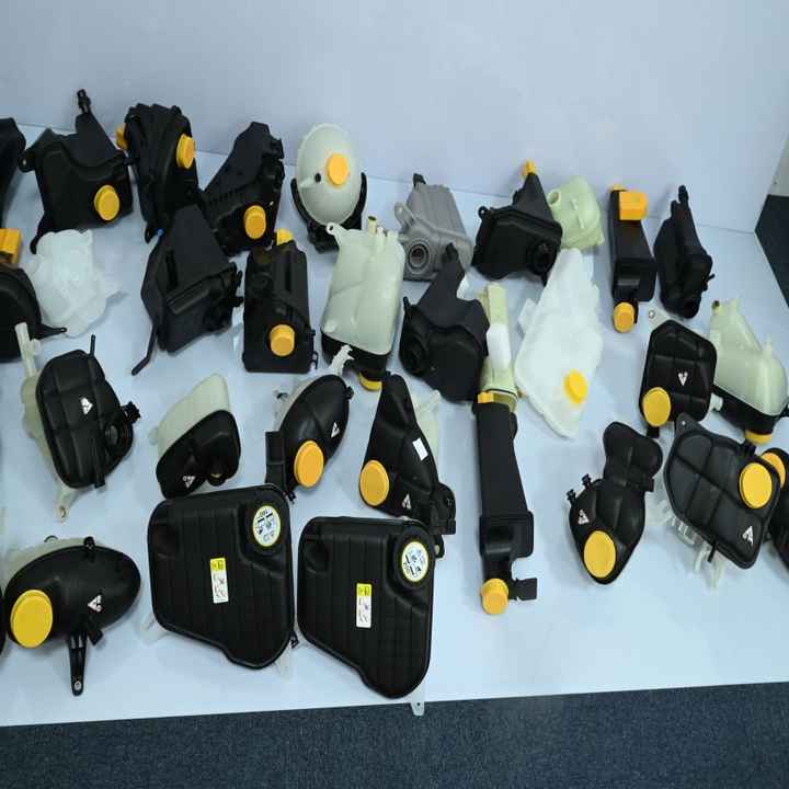 BMW F10 F01 F02 F04 F07 F12 F13用カーエンジンクーラント 