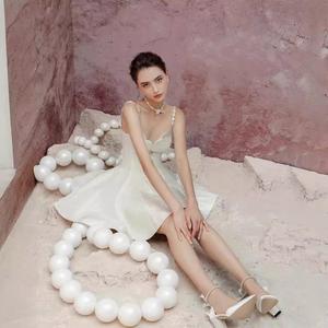 Vestido Corto Halter con Incrustaciones de Diamantes para Mujer, Diseño de <span class=keywords><strong>Alta</strong></span> <span class=keywords><strong>Costura</strong></span>, Vestidos de Noche Elegantes y Estilizantes - Product Image 2