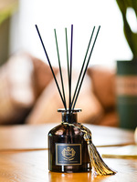 Diffuseur de parfum en verre foncé de luxe, élégant et durable, avec décorations en pompon, pour hôtel, chambre, spa, décoration intérieure