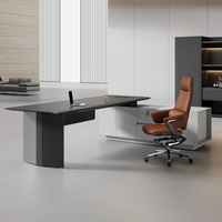 Bureau de direction moderne en bois écologique et durable, grand format, finition mate, avec armoire latérale de rangement, garantie 5 ans