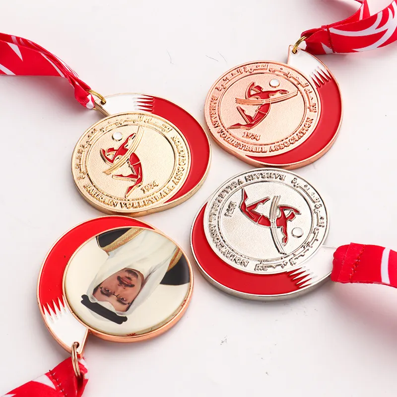 Vente en gros, conception de votre propre alliage de Zinc vierge 3D Gold Award Marathon Running Custom Metal Sport Medal